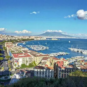 https://napoli-flowers.hotels-amalfi.com